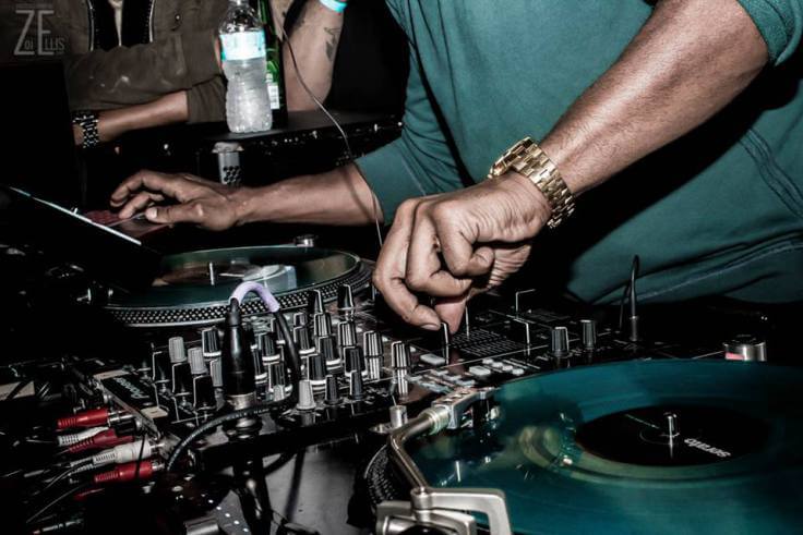 Q-Tip was behind the turntables into the wee hours of the morning – Photo by Zoi Ellis